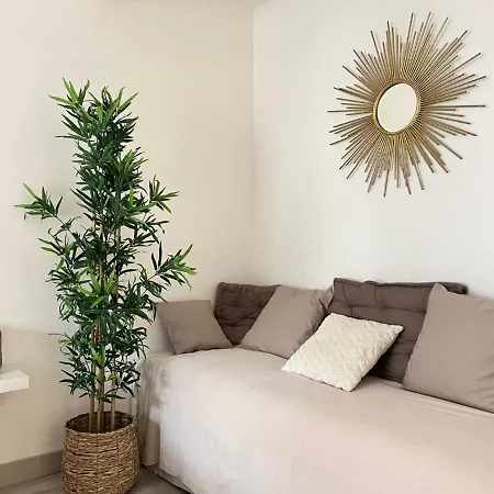 Pergo Apartment Paris