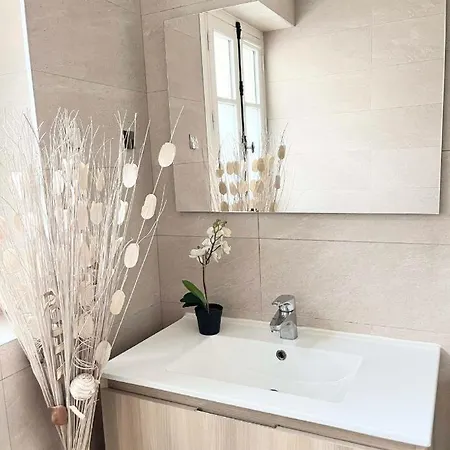 Apartment Pergo Paris