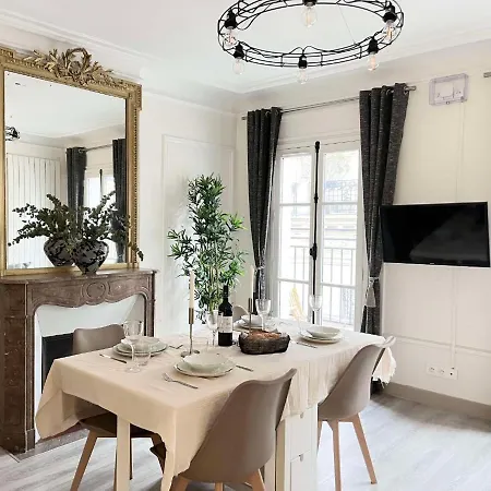 Apartment Pergo *